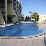 Sun & Sea, Meia לאגוּ‏ש