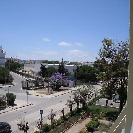 Sun & Sea, Meia Гостевой дом Лагуш